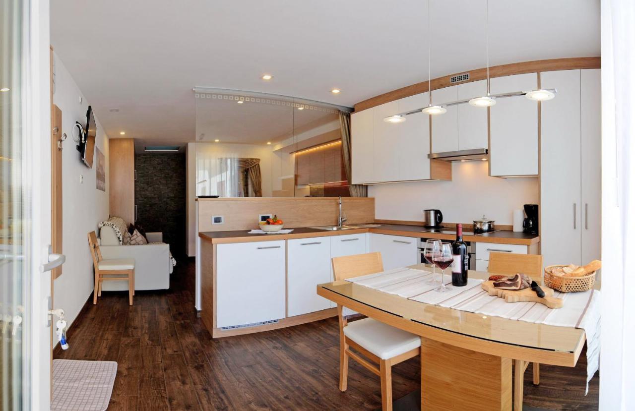 Apartments Mujnei Santa Cristina Val Gardena Εξωτερικό φωτογραφία